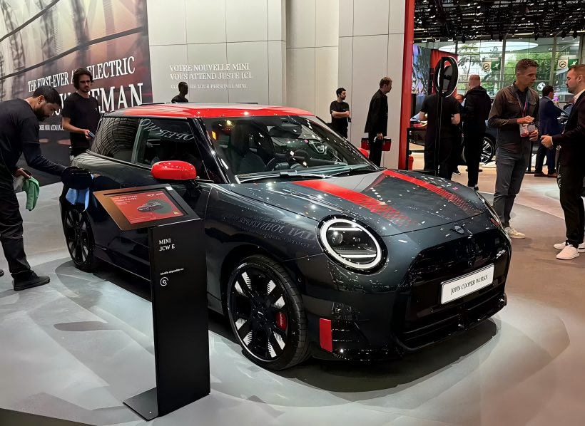 Sina-factum Electric Mini Cooper, ACEMEMAN JCW Set pro Lorem