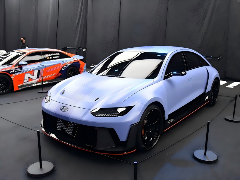 Is vultus multum frigidior. De officialis imagines de novo hyundai ioniq VI sunt dimisit. Et Ioniq VI N erit launched.