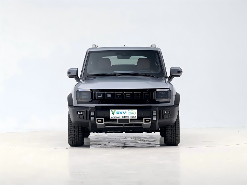 Novum Tailgate folding mensa est additum. In MMXXV Jetour viator iuventus deserto edition est launched, cum pretium 191,900 Yuan.
